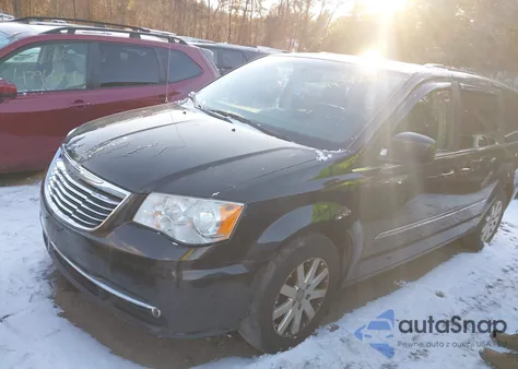 2014 Chrysler Town & Country Touring z USA, uszkodzony, nr VIN 2C4RC1BG2ER436392